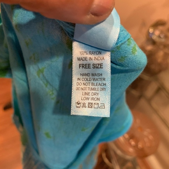 Multi colored print short umbrella dress. - Picture 5 of 5